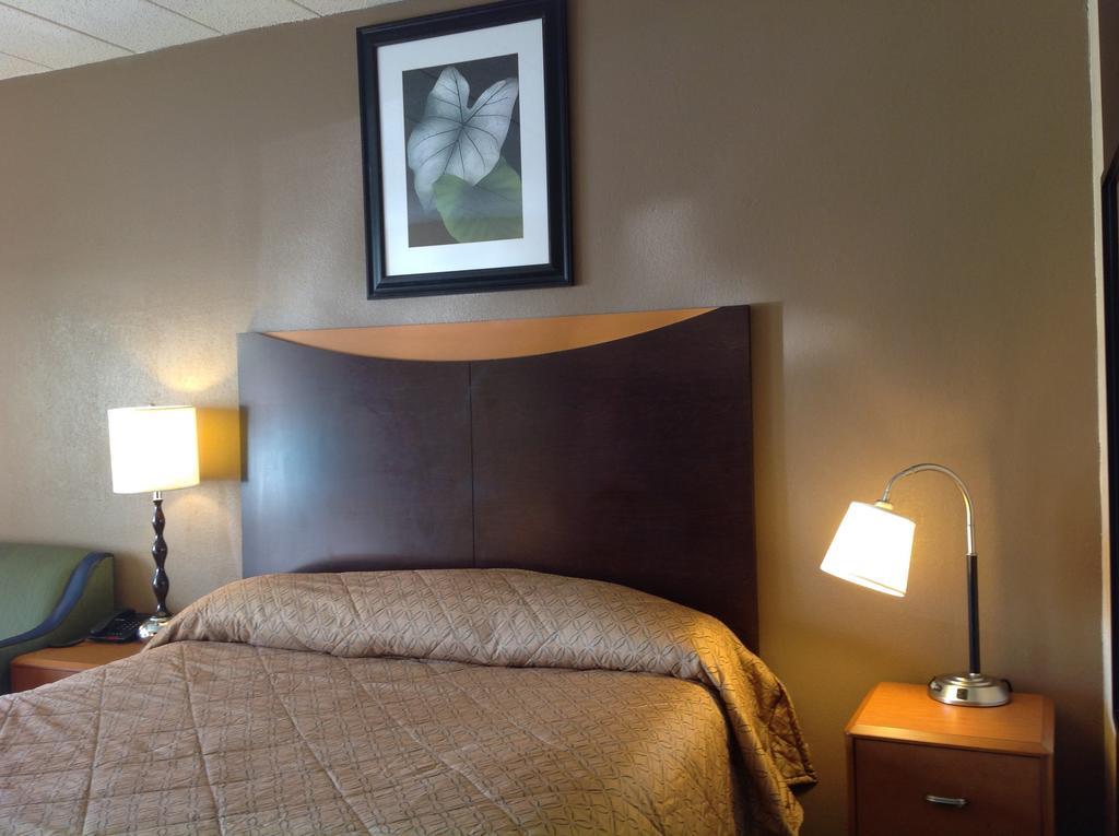 Diamond Inn & Suites Richmond Zewnętrze zdjęcie