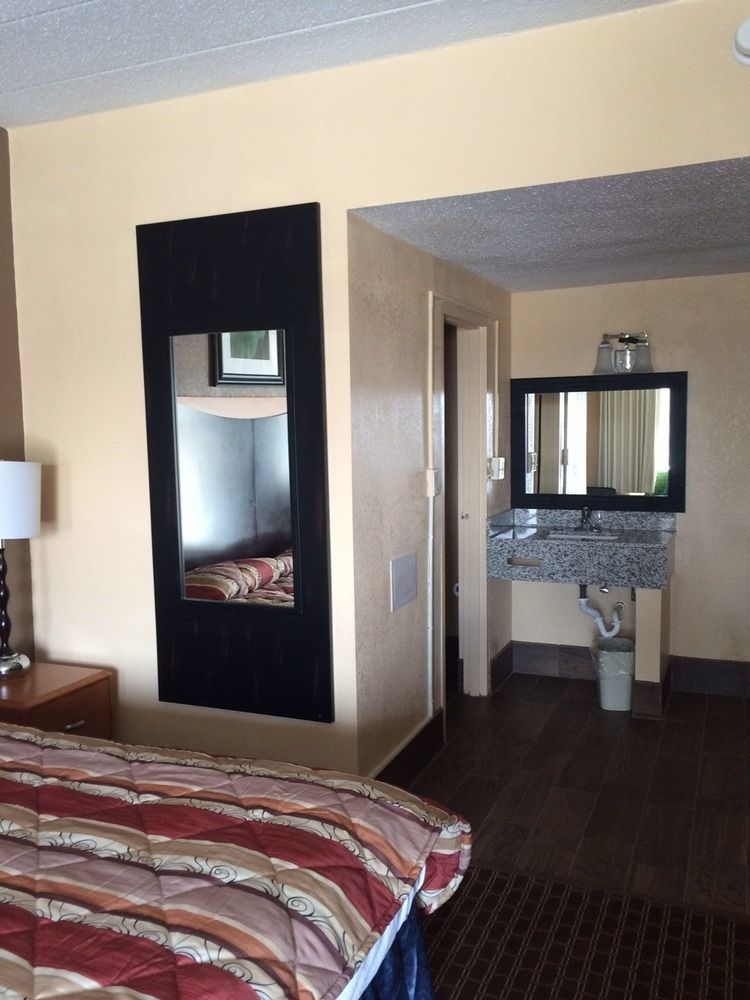 Diamond Inn & Suites Richmond Zewnętrze zdjęcie