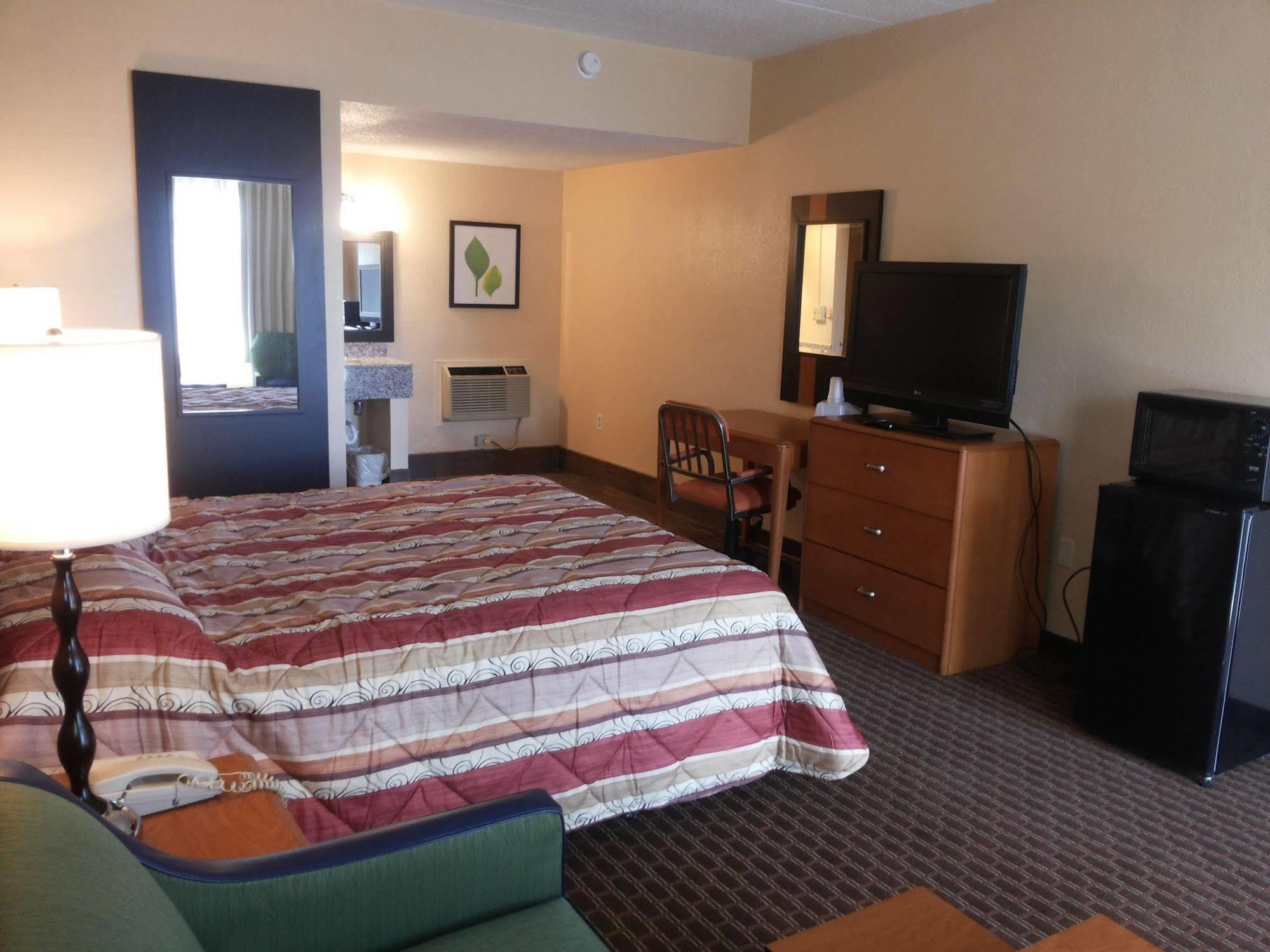 Diamond Inn & Suites Richmond Zewnętrze zdjęcie